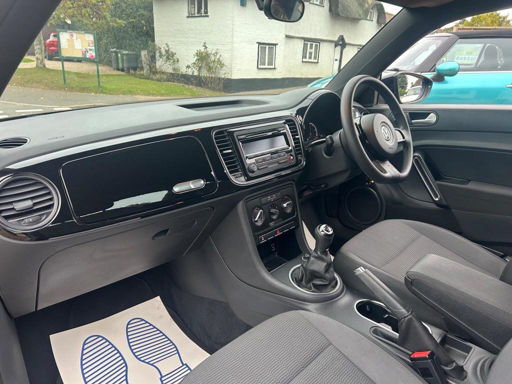 Used Volkswagen Beetle 2015 for sale - 76723449: Photo 14