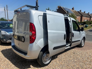 Used Vauxhall Combo 2017 for sale - 78728527: Photo