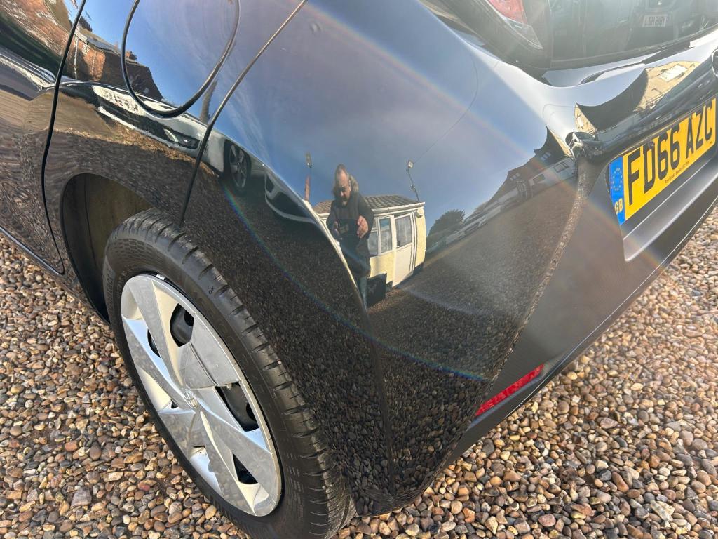 Used Toyota AYGO 2016 for sale - 76723514: Photo 10