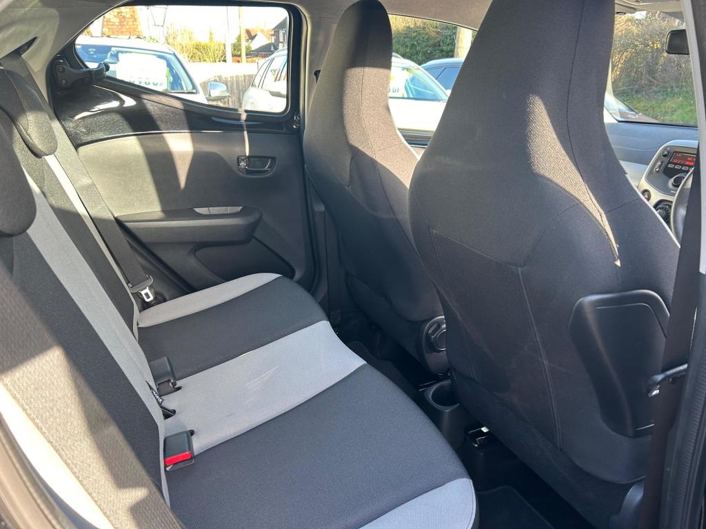 Used Toyota AYGO 2016 for sale - 76723514: Photo 25