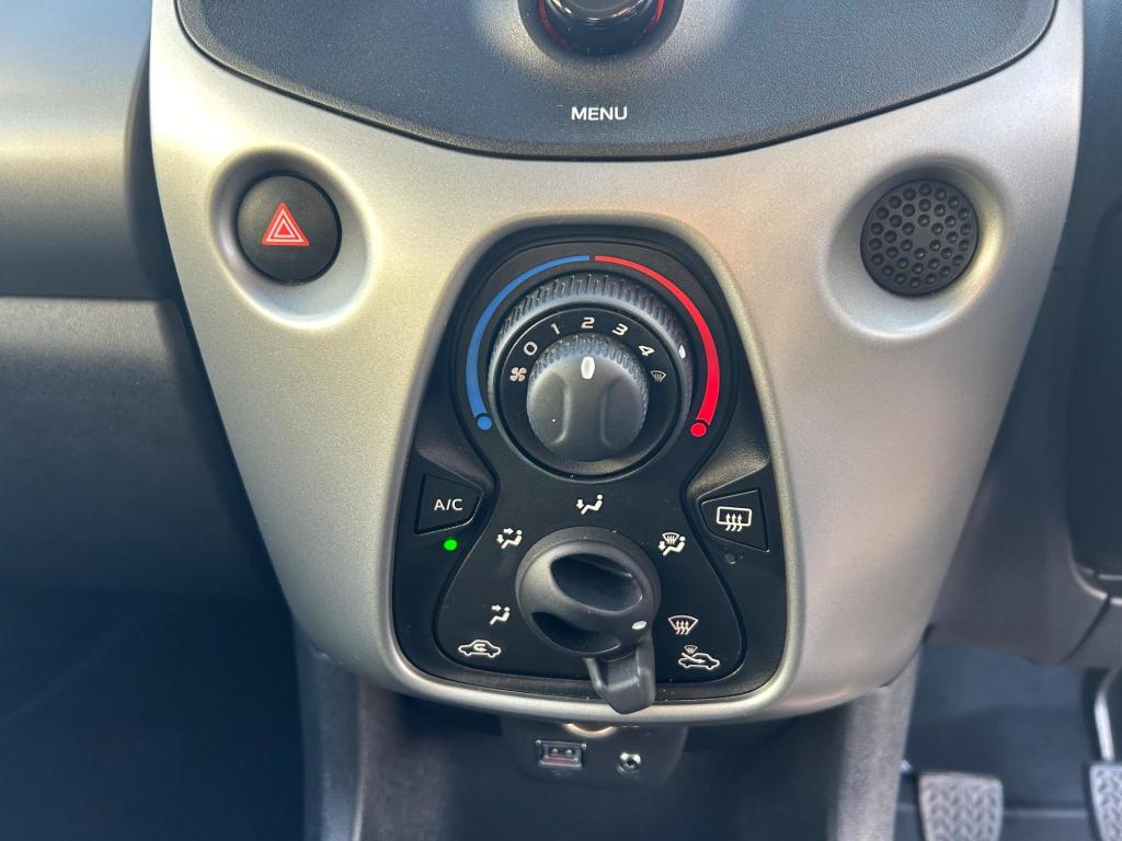 Used Toyota AYGO 2016 for sale - 76723514: Photo 27