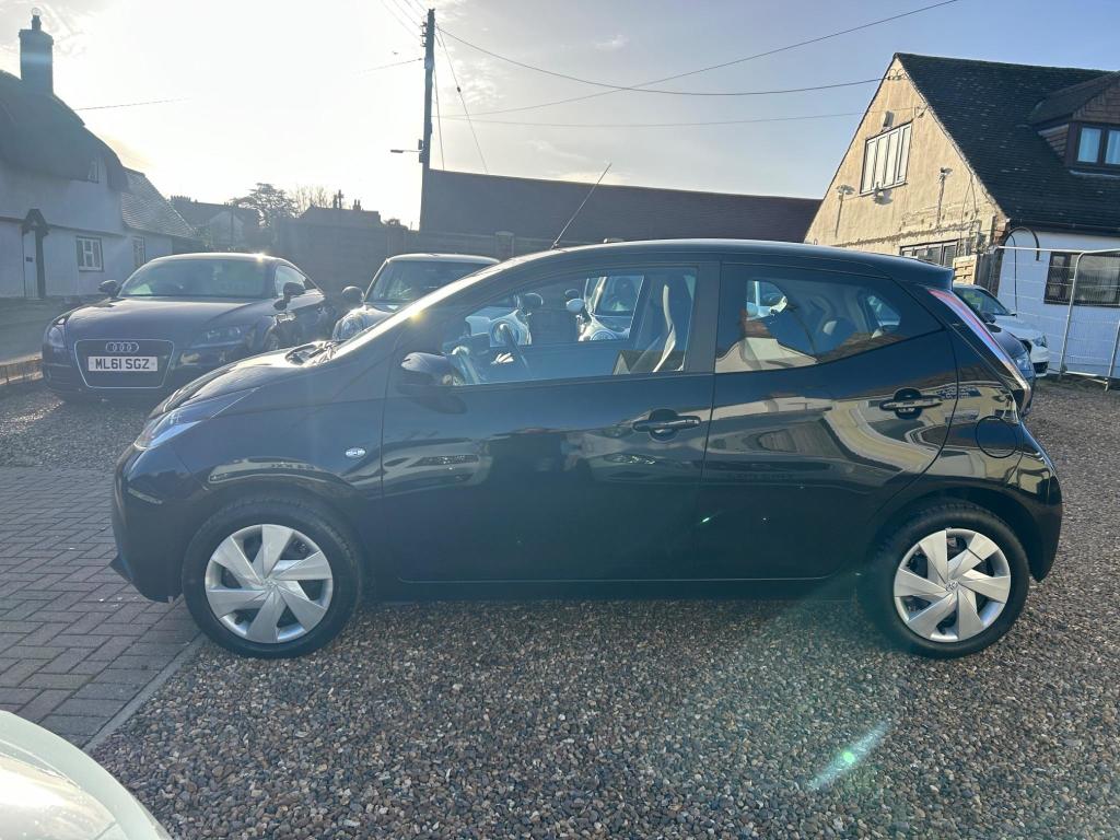 Used Toyota AYGO 2016 for sale - 76723514: Photo 3