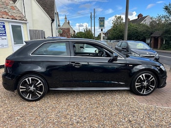 Used Audi A3 2014 for sale - 76723456: Photo