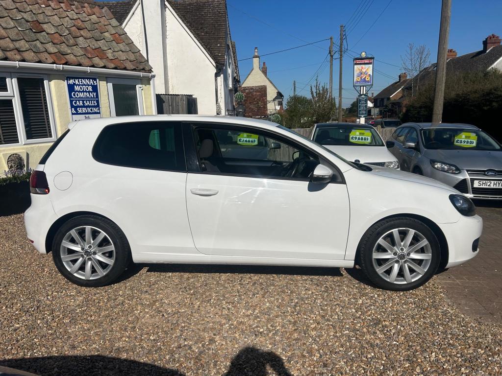 Used Volkswagen Golf 2010 for sale - 76723492: Photo 2