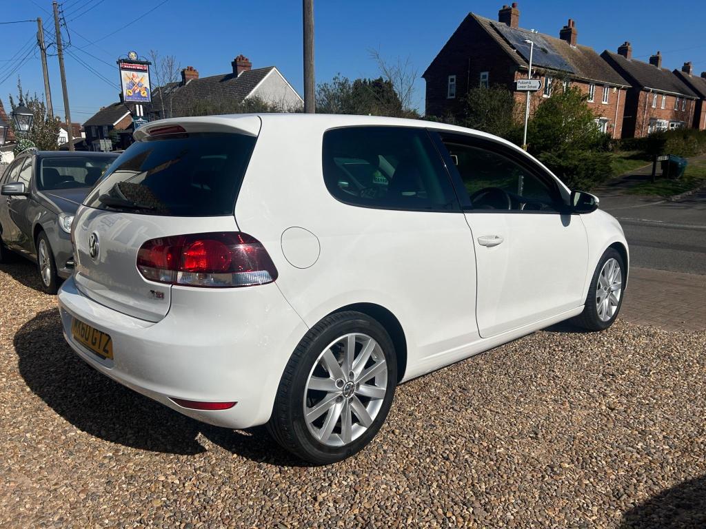 Used Volkswagen Golf 2010 for sale - 76723492: Photo 3