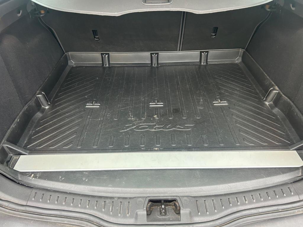 Used Ford Focus 2012 for sale - 76723417: Photo 18