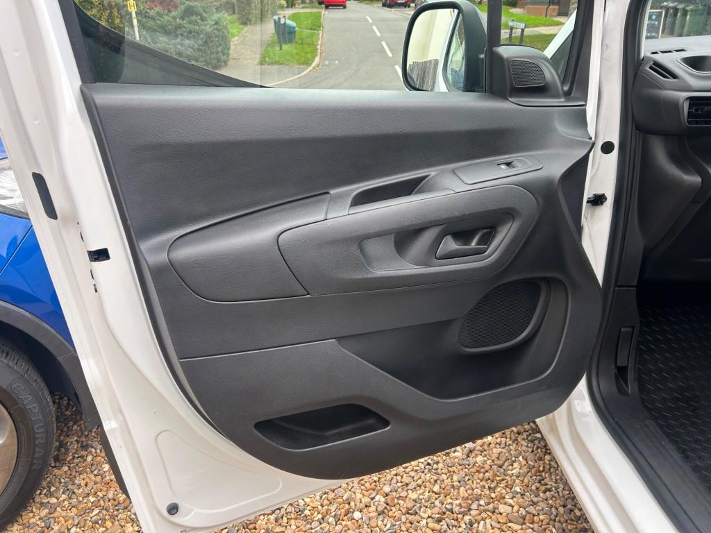 Used Vauxhall Combo 2019 for sale - 76723473: Photo 17
