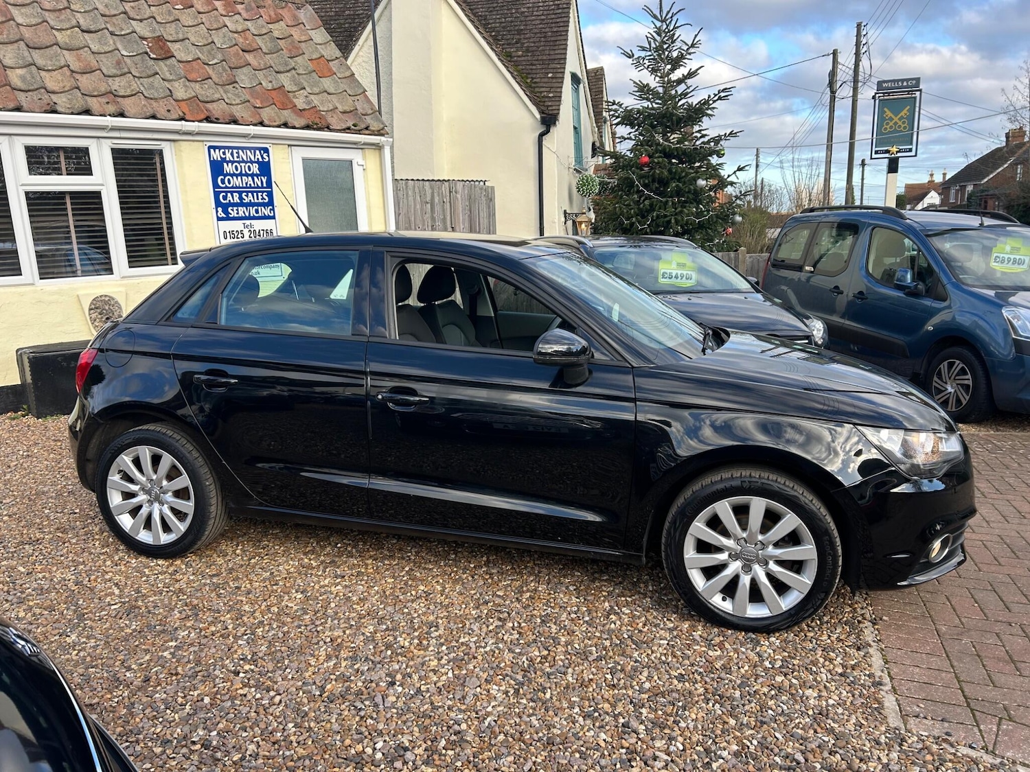 Used Audi A1 2014 for sale - 76975656: Photo 2