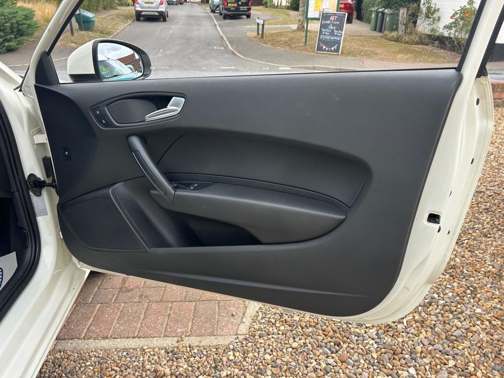 Used Audi A1 2011 for sale - 76723438: Photo 17