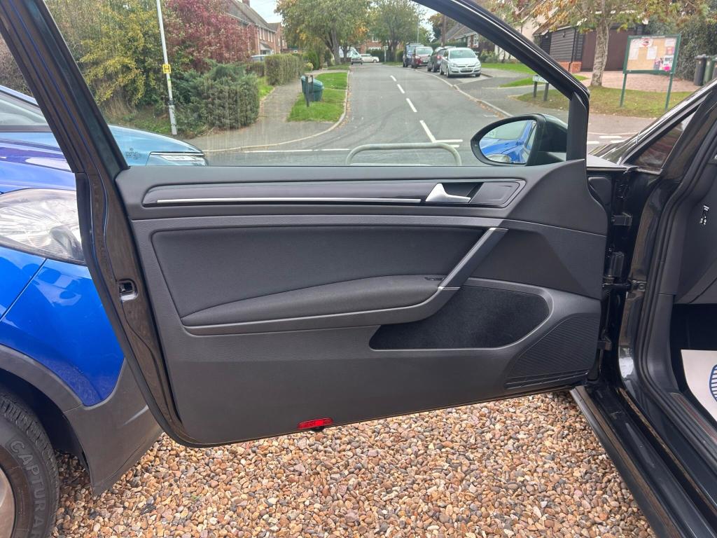 Used Volkswagen Golf 2014 for sale - 76723416: Photo 29