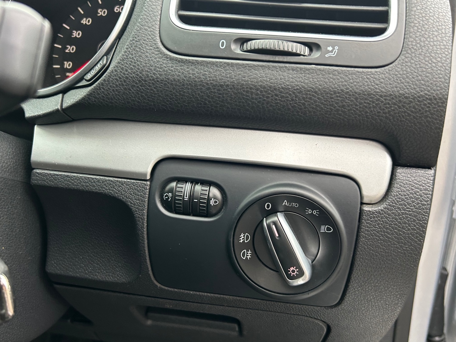 Used Volkswagen Golf 2009 for sale - 78094803: Photo 14