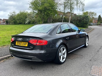 Used Audi A4 2010 for sale - 78268258: Photo