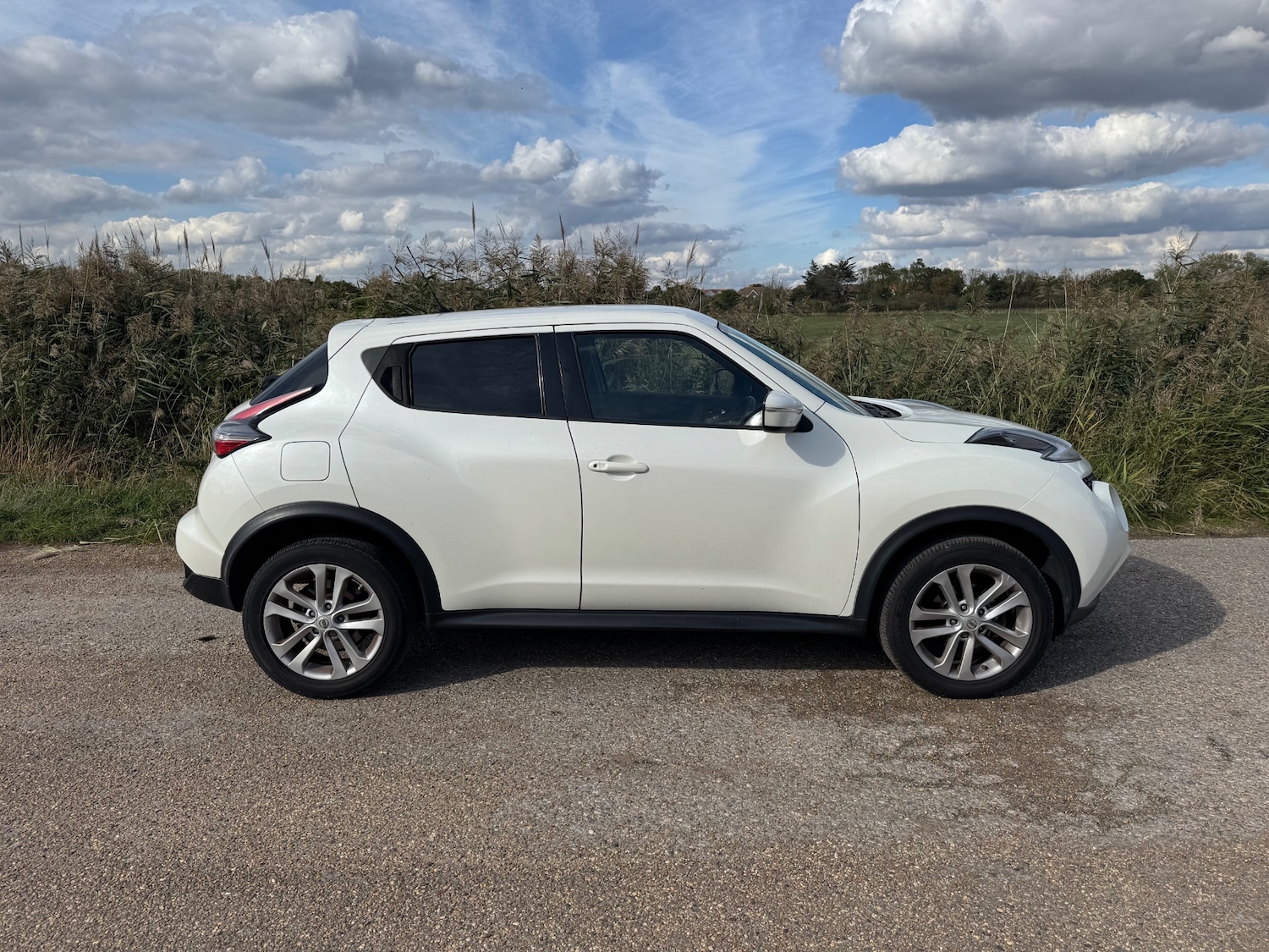 Used Nissan Juke 2014 for sale - 76114227: Photo 2