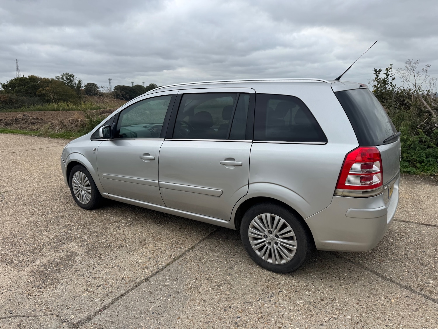 Used Vauxhall Zafira 2011 for sale - 76193753: Photo 3