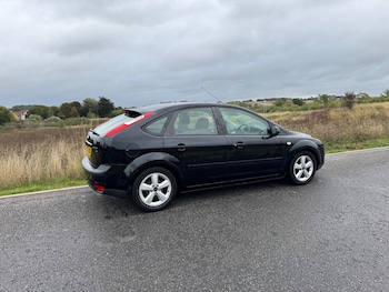 Used Ford Focus 2007 for sale - 75982300: Photo
