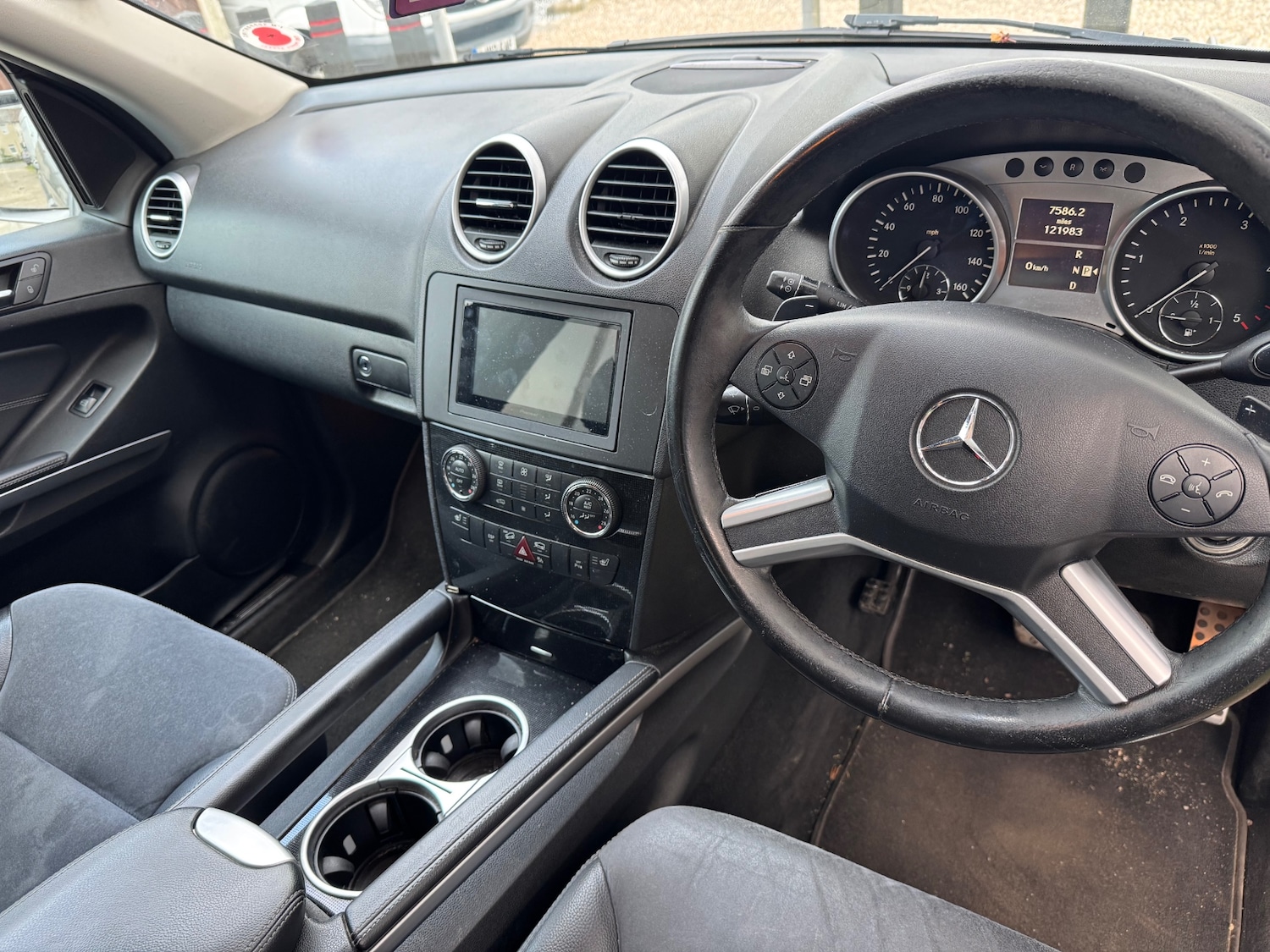 Used Mercedes-Benz M Class 2010 for sale - 78000552: Photo 4