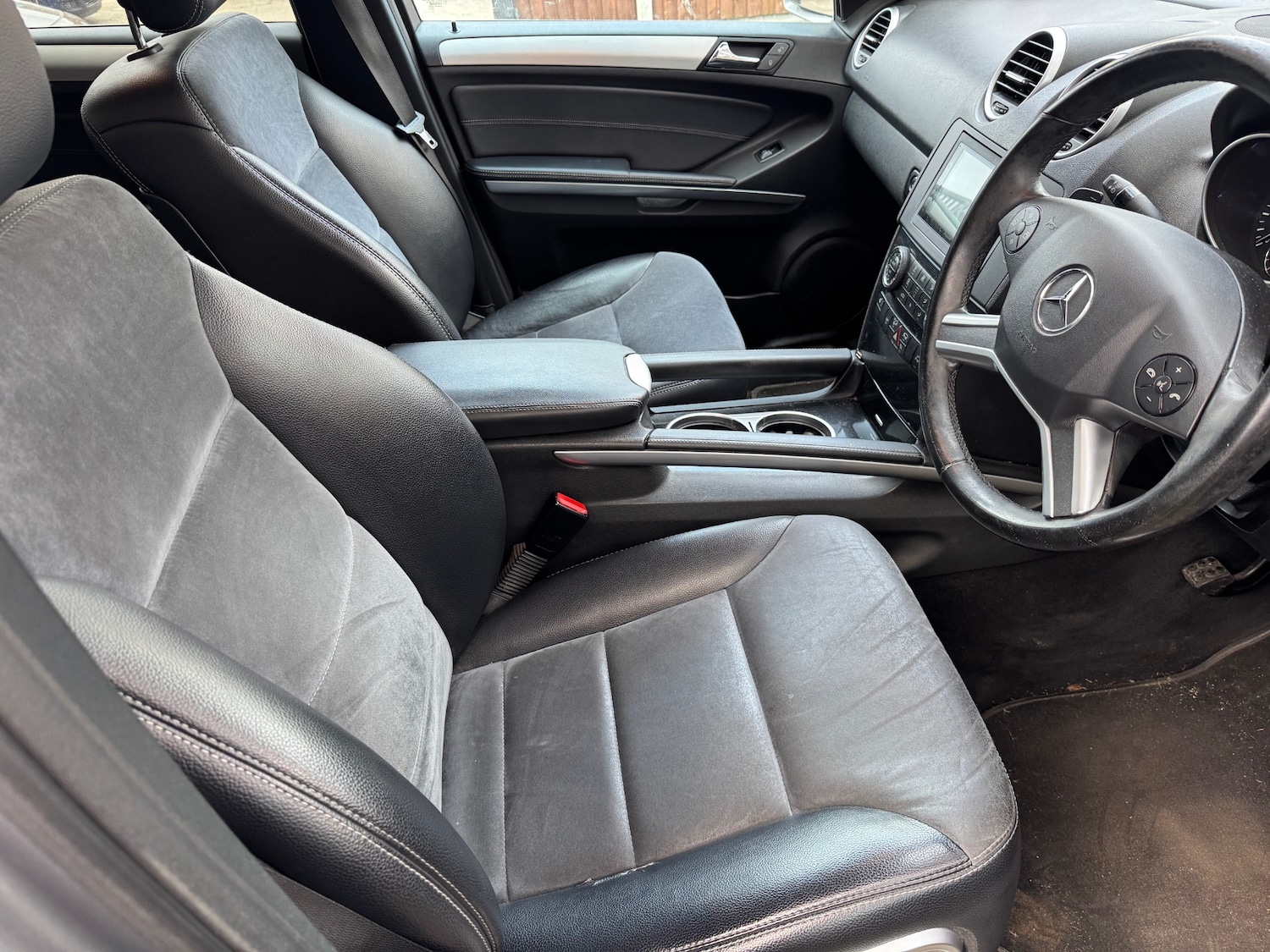 Used Mercedes-Benz M Class 2010 for sale - 78000552: Photo 5