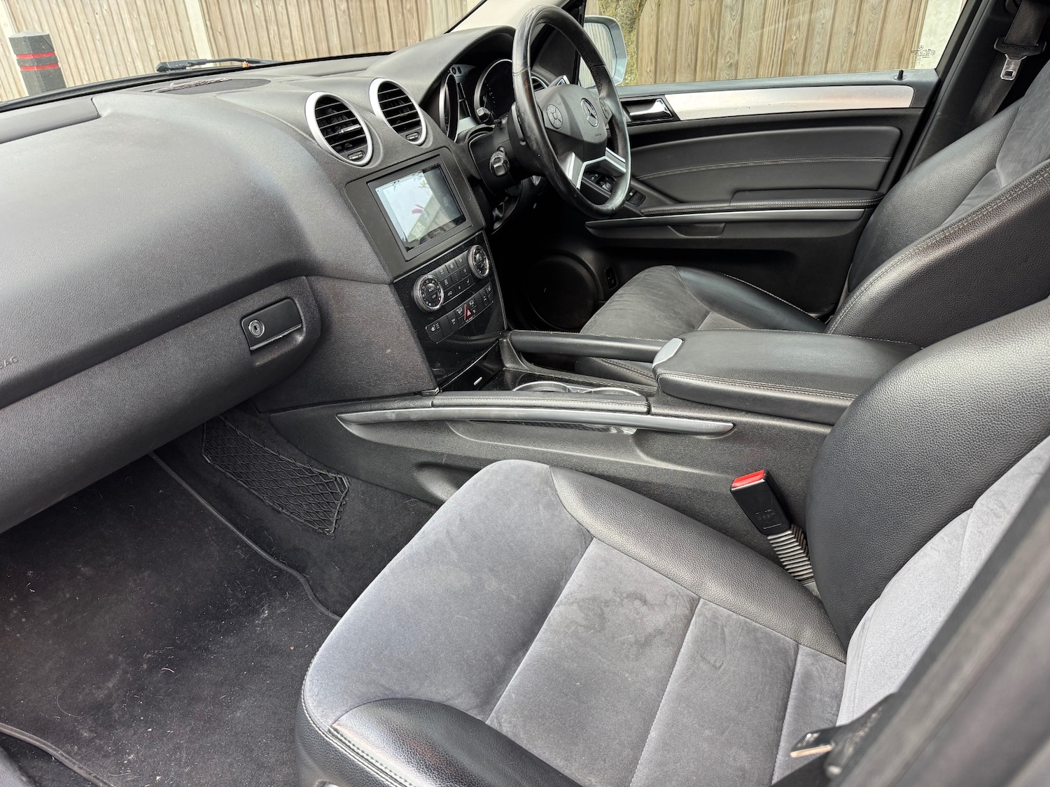 Used Mercedes-Benz M Class 2010 for sale - 78000552: Photo 8