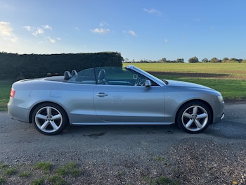 Used Audi A5 2011 for sale - 76165280: Photo 2