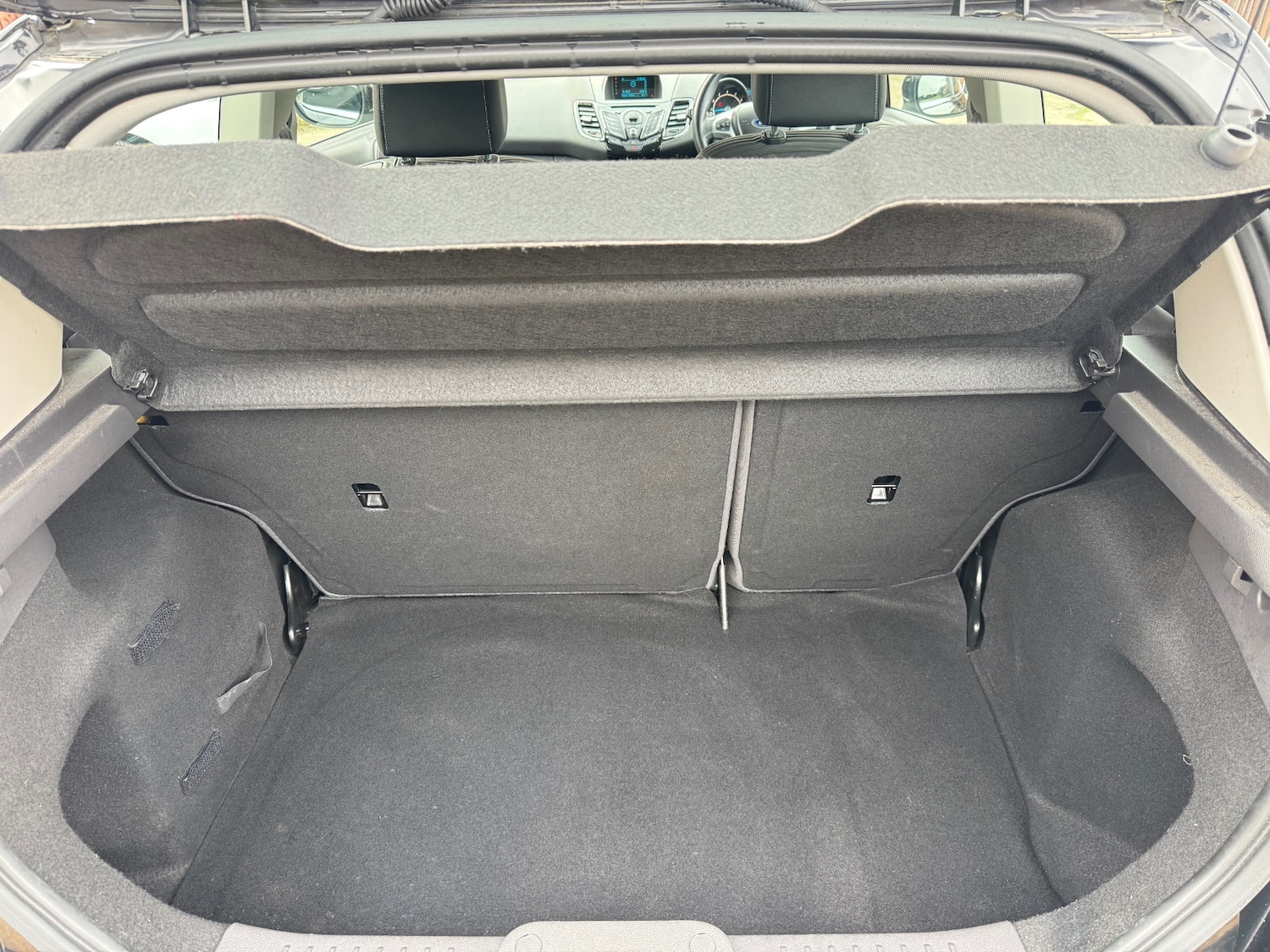 Used Ford Fiesta 2014 for sale - 77992010: Photo 12