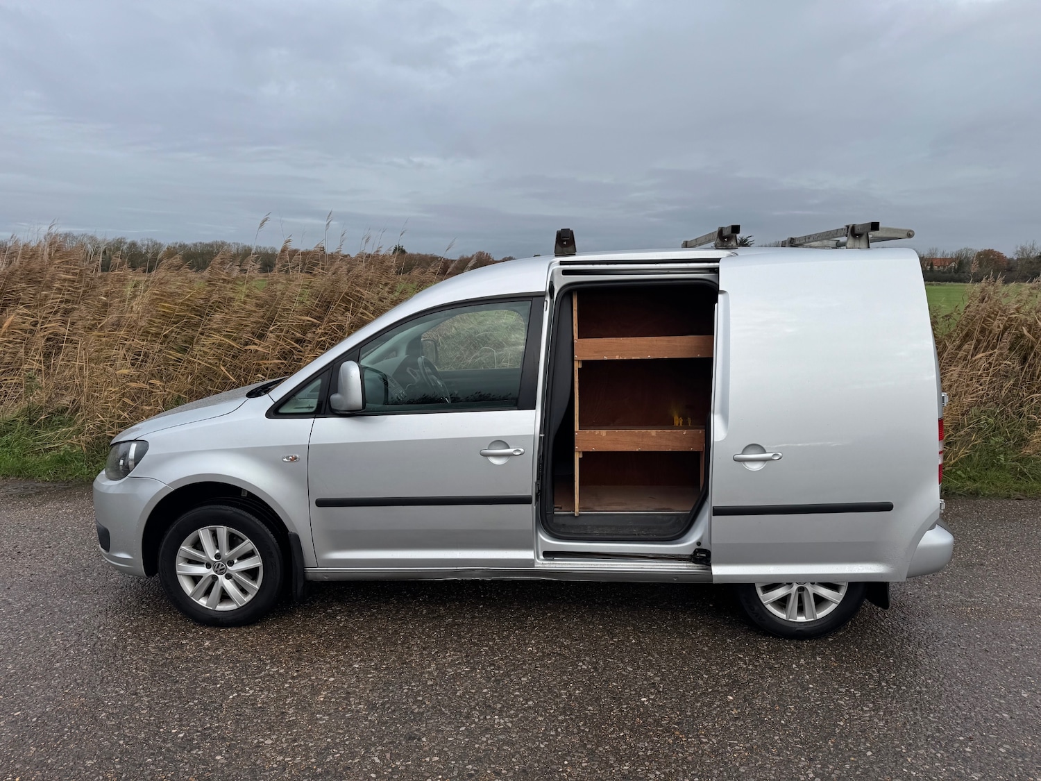Used Volkswagen Caddy 2015 for sale - 76859711: Photo 2