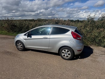 Used Ford Fiesta 2012 for sale - 79881368: Photo