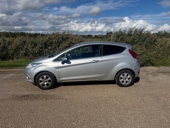 Used Ford Fiesta 2012 for sale - 79881368: Photo