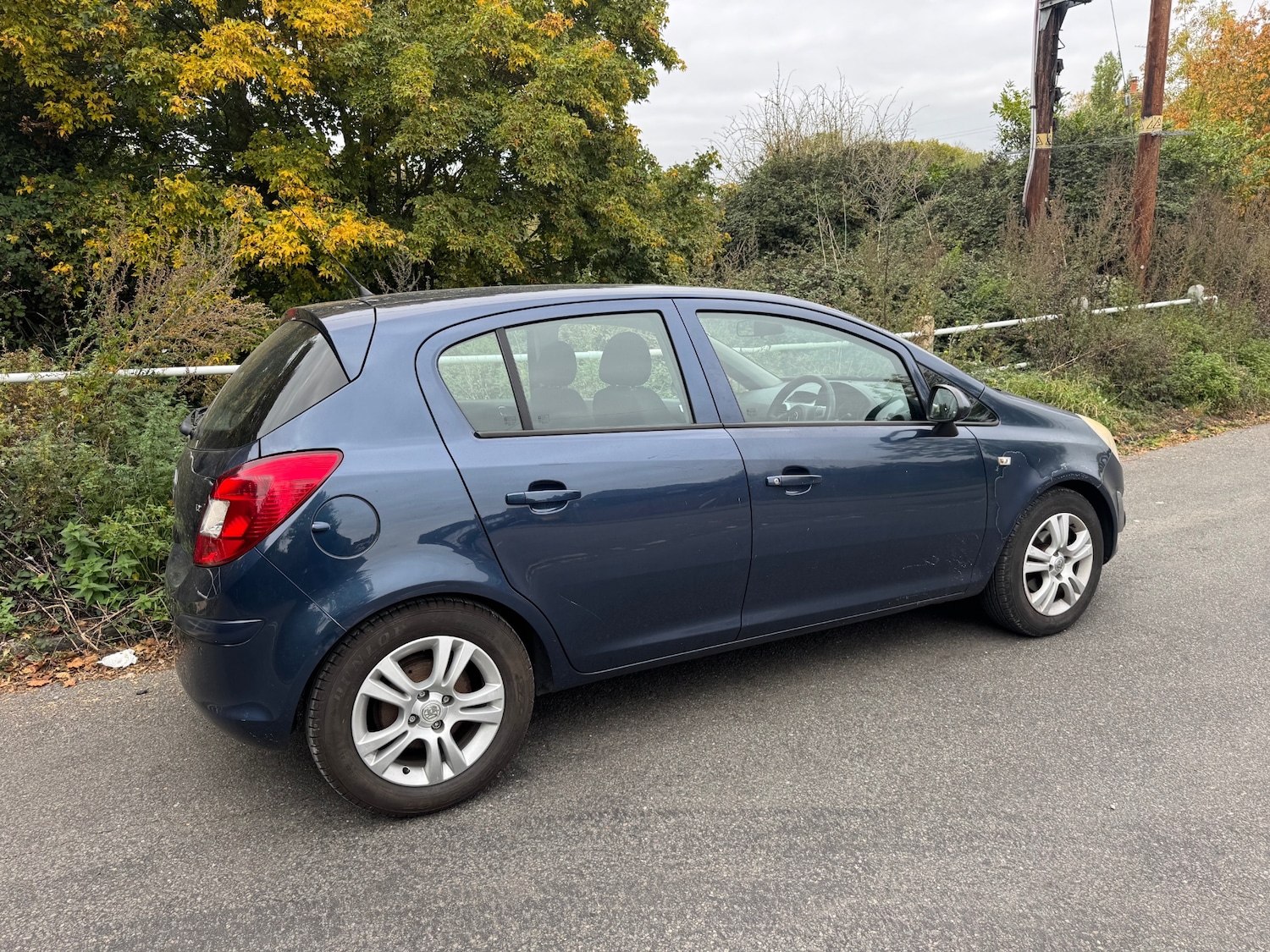 Used Vauxhall Corsa 2011 for sale - 76292090: Photo 3