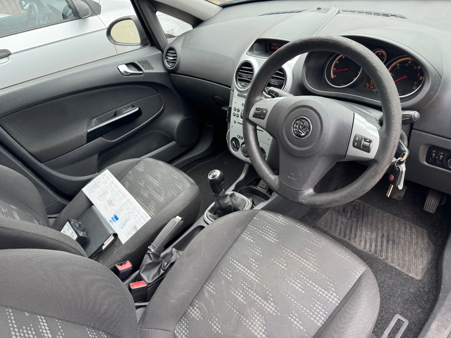 Used Vauxhall Corsa 2011 for sale - 76292090: Photo 7