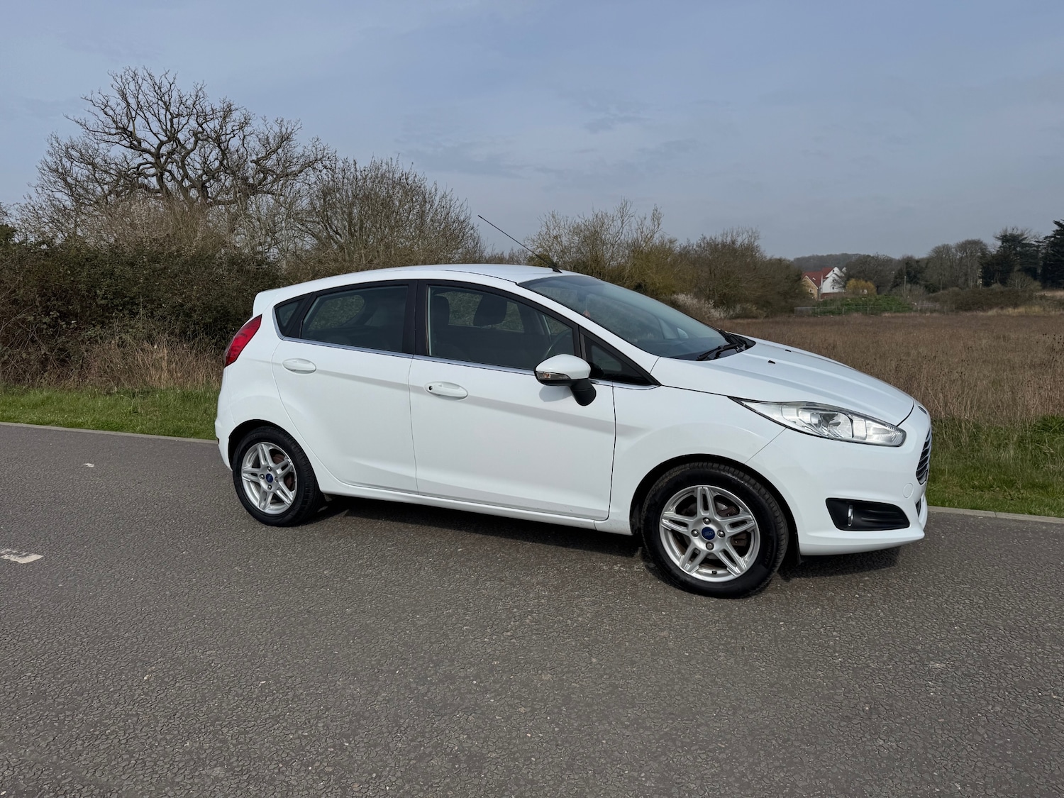 Used Ford Fiesta 2013 for sale - 77962704: Photo 2