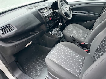 Used Vauxhall Combo 2018 for sale - 78427918: Photo