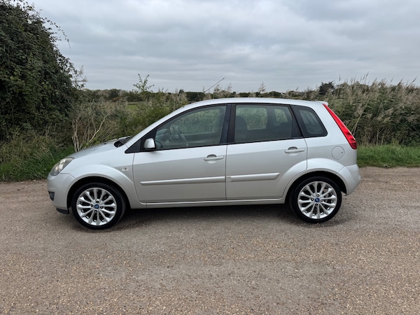 Used Ford Fiesta 2008 for sale - 76232674: Photo 3