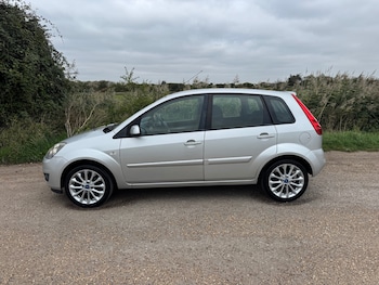 Used Ford Fiesta 2008 for sale - 76232674: Photo