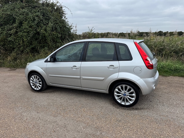 Used Ford Fiesta 2008 for sale - 76232674: Photo 4