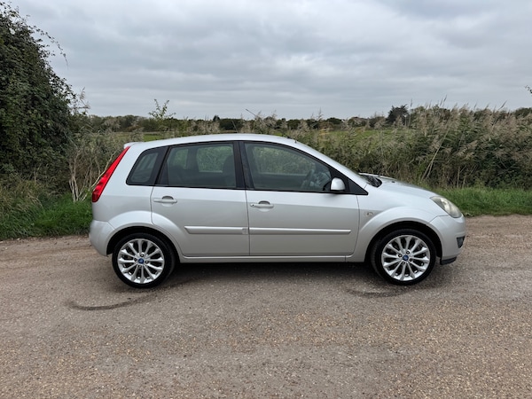Used Ford Fiesta 2008 for sale - 76232674: Photo 5