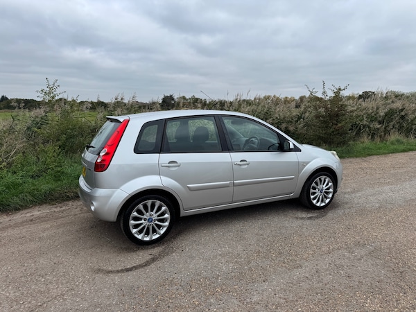 Used Ford Fiesta 2008 for sale - 76232674: Photo 6