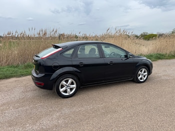 Used Ford Focus 2010 for sale - 78179569: Photo
