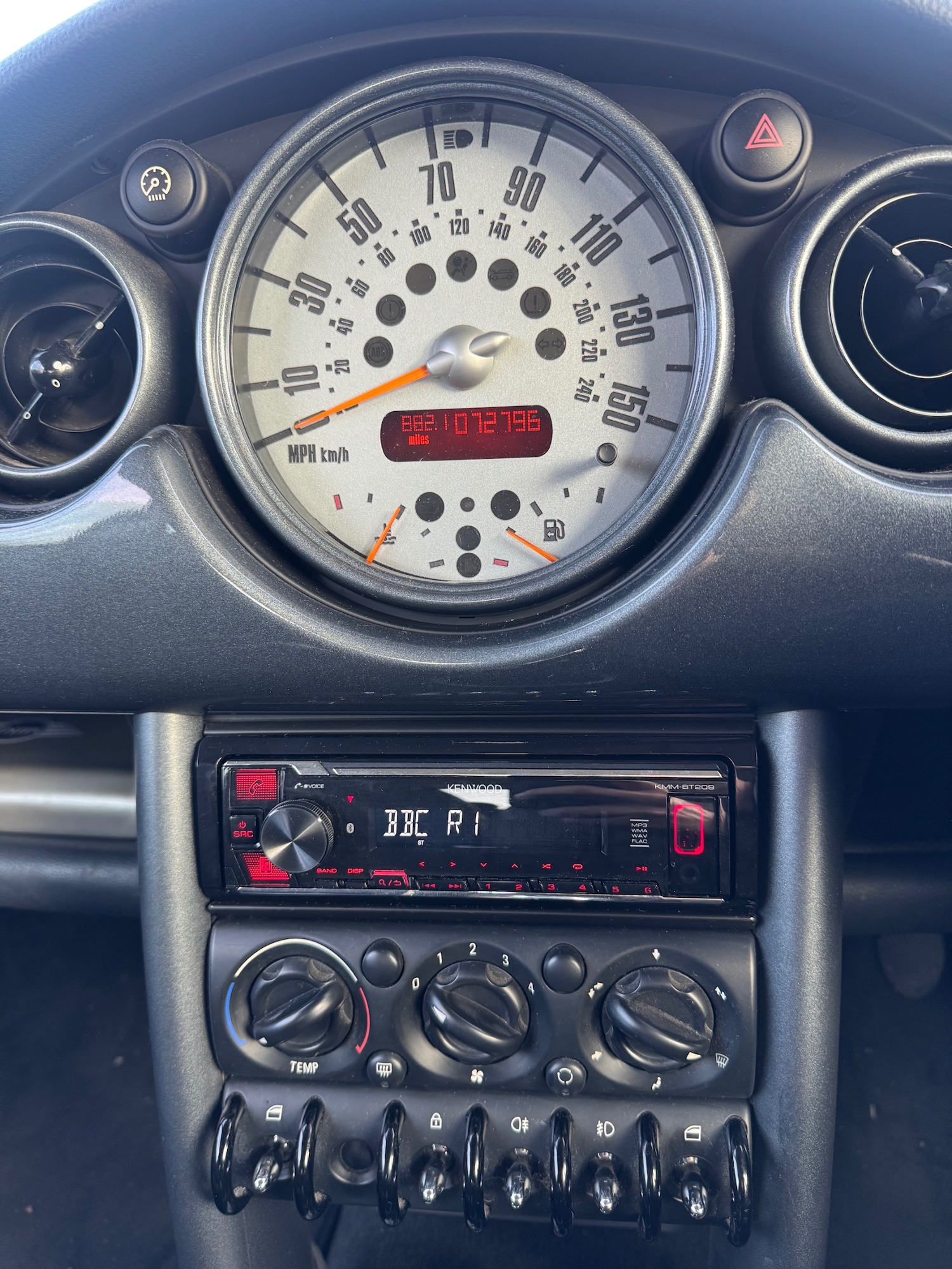 Used MINI Hatch 2002 for sale - 77380741: Photo 9