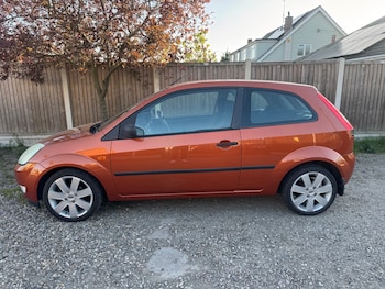 Used Ford Fiesta 2004 for sale - 78213453: Photo