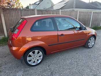 Used Ford Fiesta 2004 for sale - 78213453: Photo