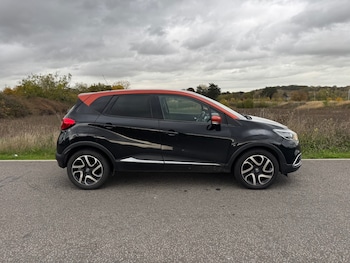 Used Renault Captur 2017 for sale - 76414907: Photo