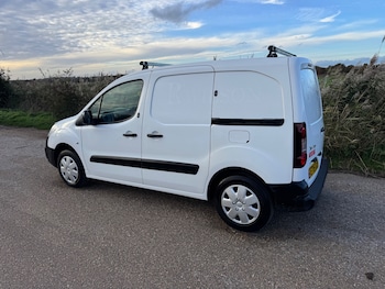 Used Citroen Berlingo 2015 for sale - 76526483: Photo