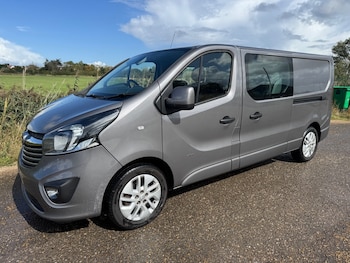 Used Vauxhall Vivaro 2015 for sale - 75751731: Photo