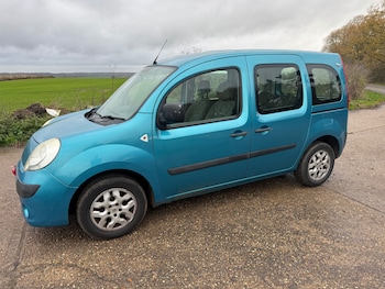 Used Renault Kangoo 2010 for sale - 76751949: Photo