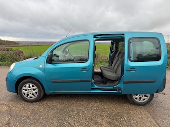Used Renault Kangoo 2010 for sale - 76751949: Photo