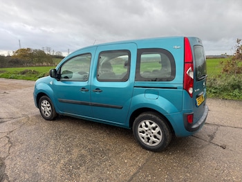 Used Renault Kangoo 2010 for sale - 76751949: Photo