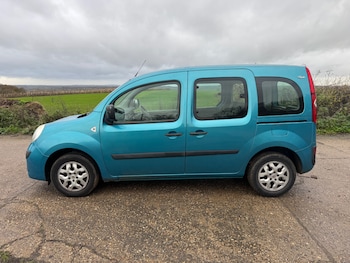 Used Renault Kangoo 2010 for sale - 76751949: Photo