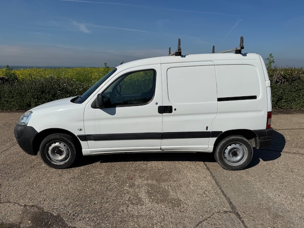 Used Peugeot Partner 2010 for sale - 76224030: Photo 2