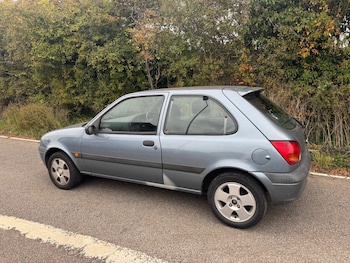 Used Ford Fiesta 2001 for sale - 76232731: Photo