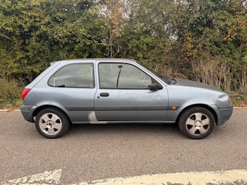 Used Ford Fiesta 2001 for sale - 76232731: Photo